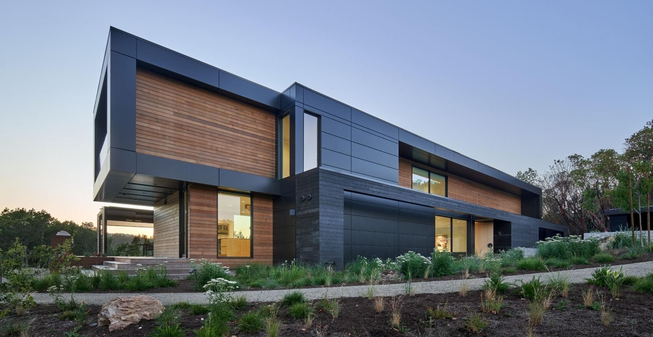 Modern Australian home with ALPOLIC™ aluminium composite cladding creating a sleek, minimalist residential façade